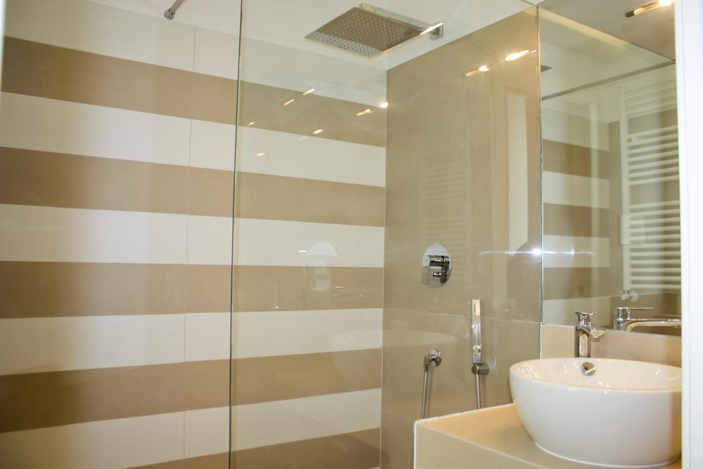 Starhost - Petit B&B Salerno Phòng bức ảnh