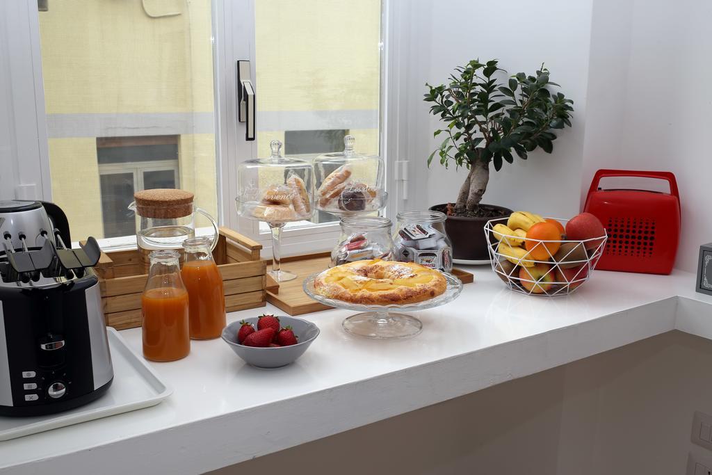 Starhost - Petit B&B Salerno Ngoại thất bức ảnh
